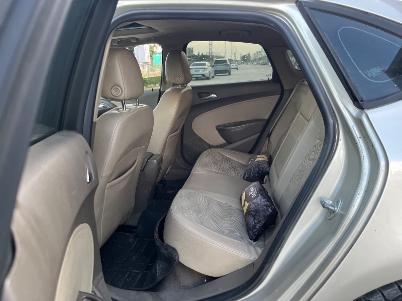 汕头11年别克英朗4