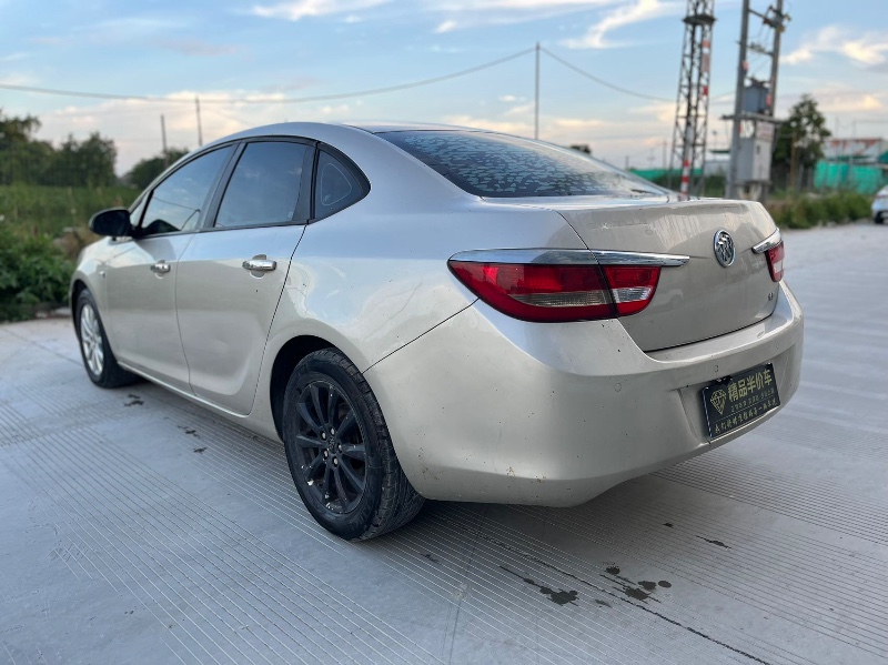 汕头11年别克英朗9