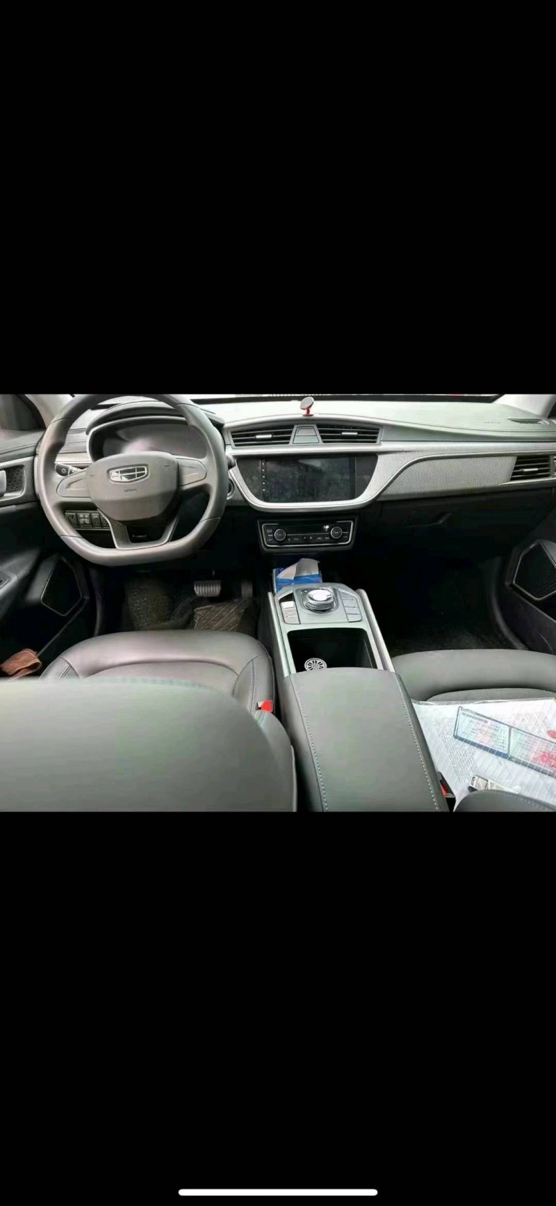 保定24年吉利帝豪EV4