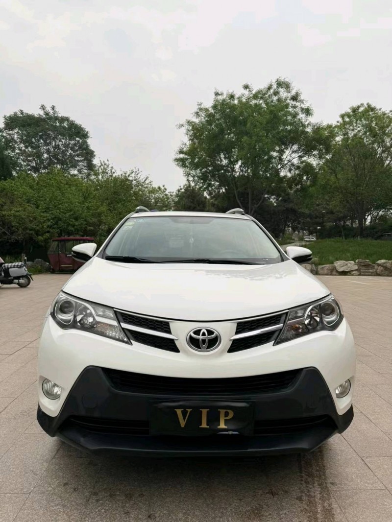 邢台15年丰田RAV4荣放1