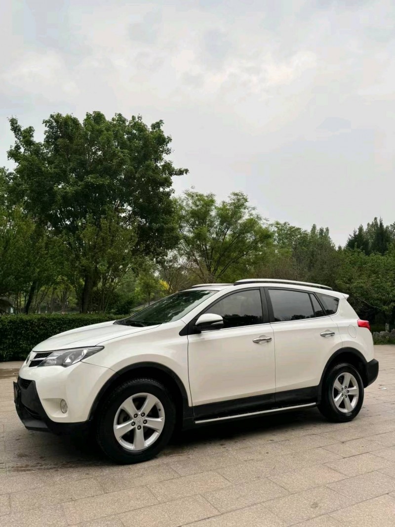 邢台15年丰田RAV4荣放2