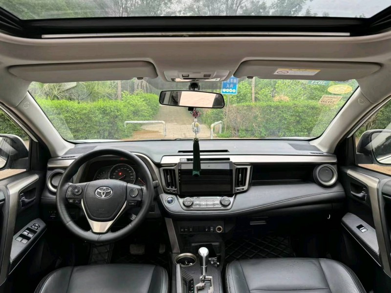 邢台15年丰田RAV4荣放5