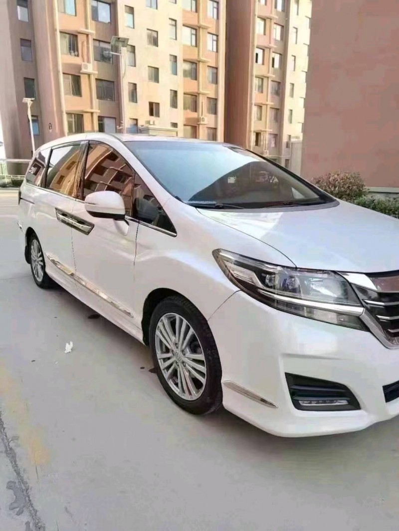 汕头17年本田艾力绅3