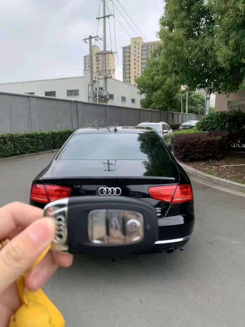 常州14年奧迪A8L9