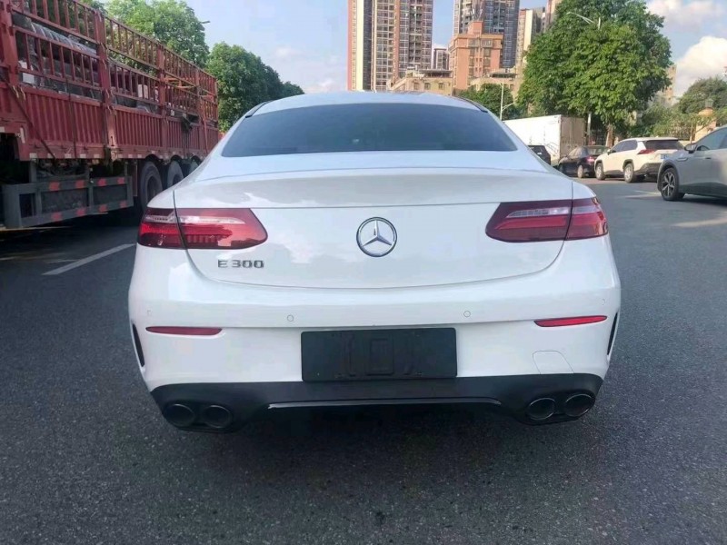 广州18年奔驰E9