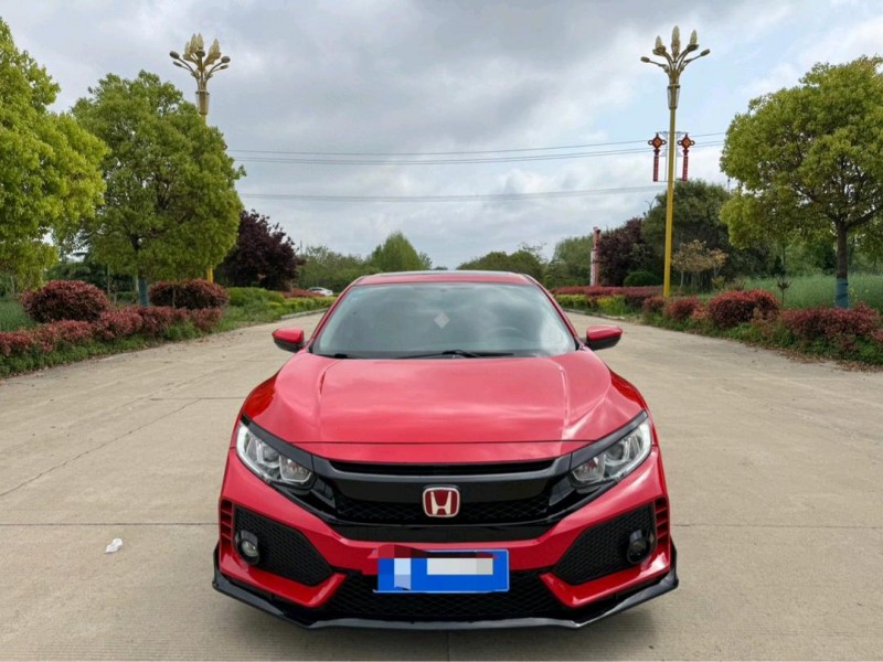 盐城18年本田思域1