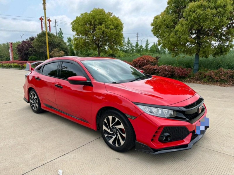 盐城18年本田思域2