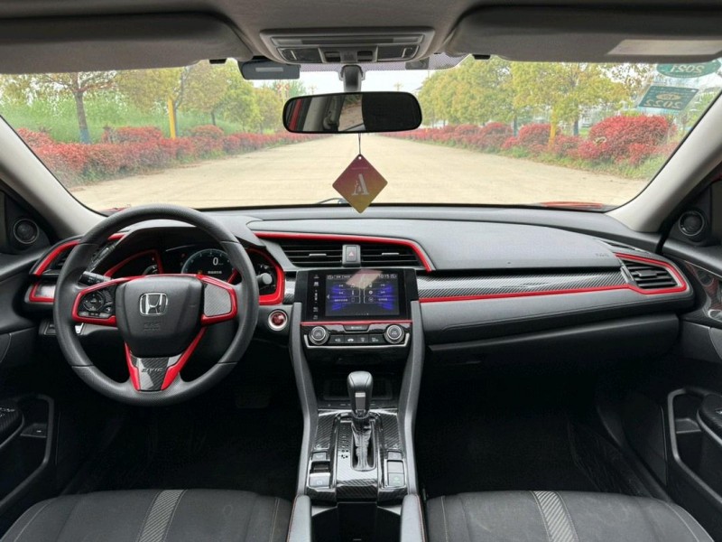 盐城18年本田思域7