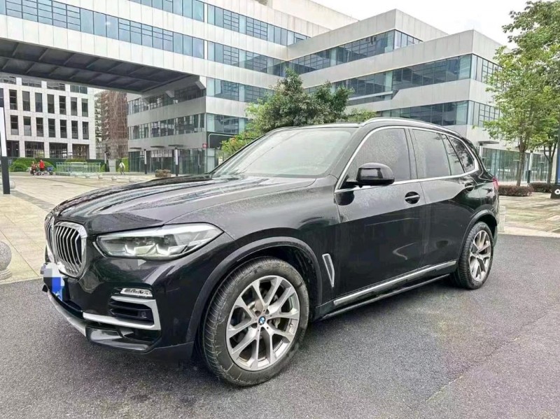 广州21年宝马X52