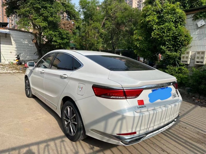 許昌21年吉利博瑞8