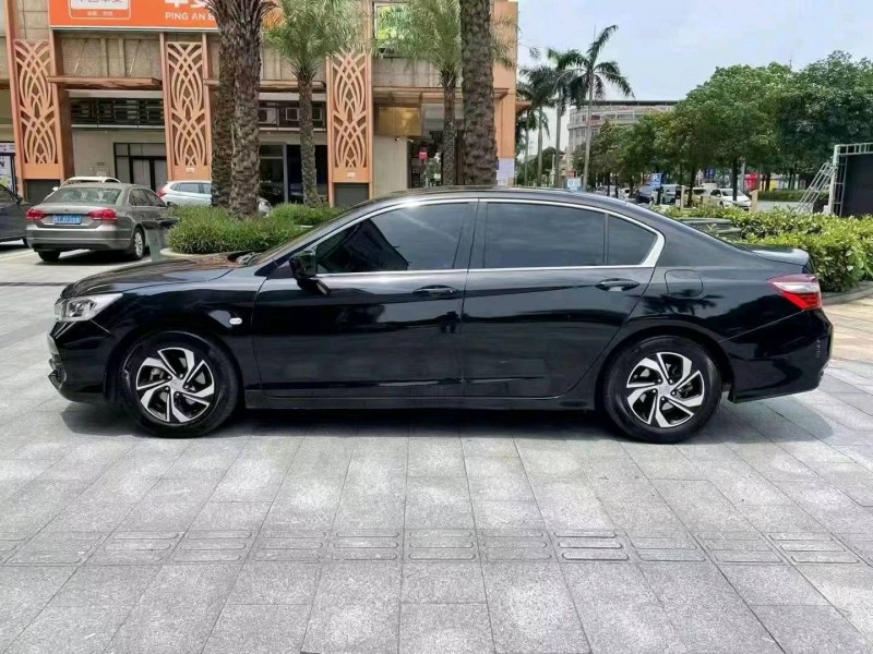 广州18年本田雅阁4