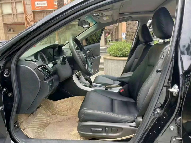 广州18年本田雅阁5