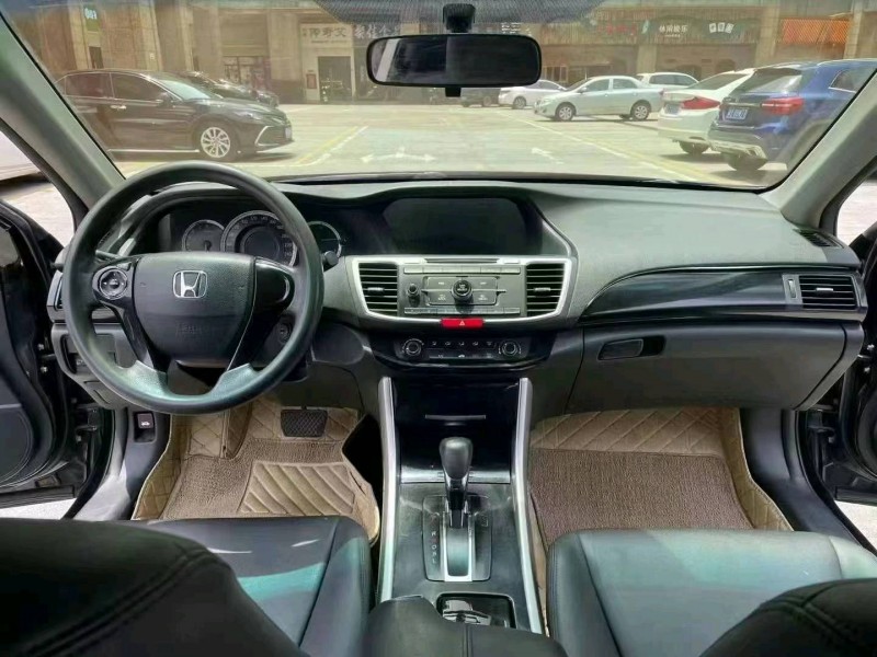 广州18年本田雅阁8