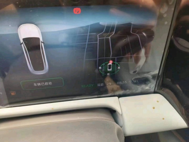濟南24年零跑汽車C012