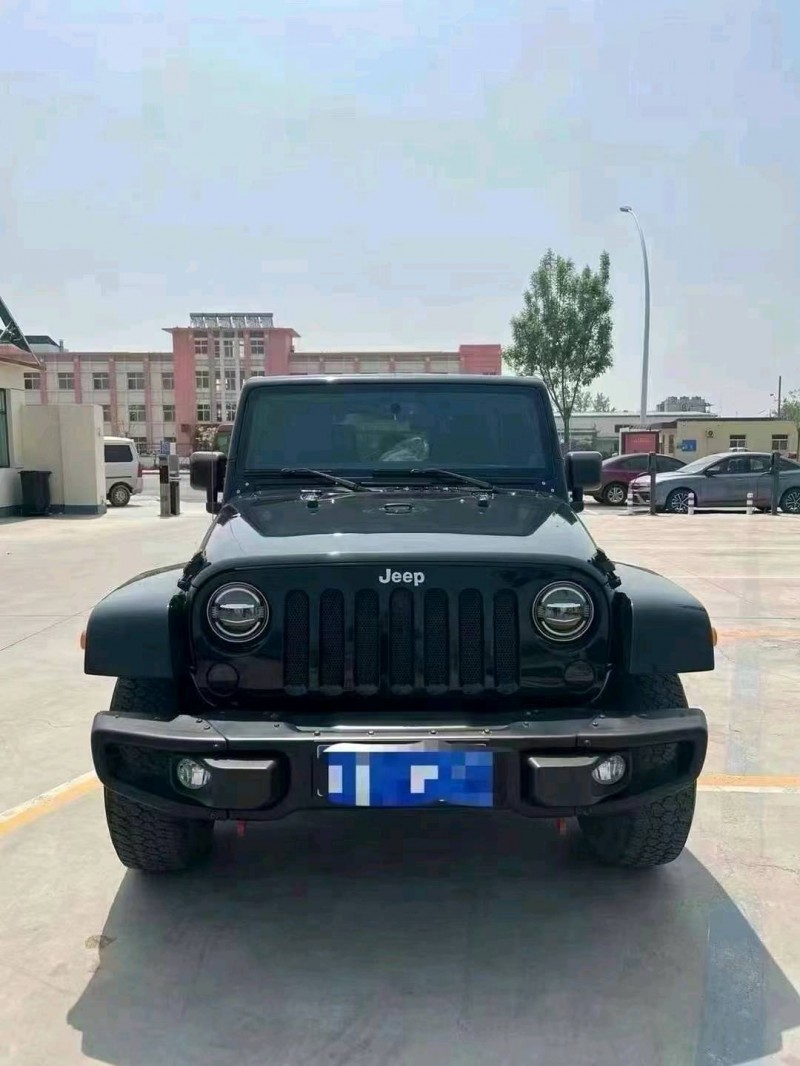 东营13年Jeep牧马人1