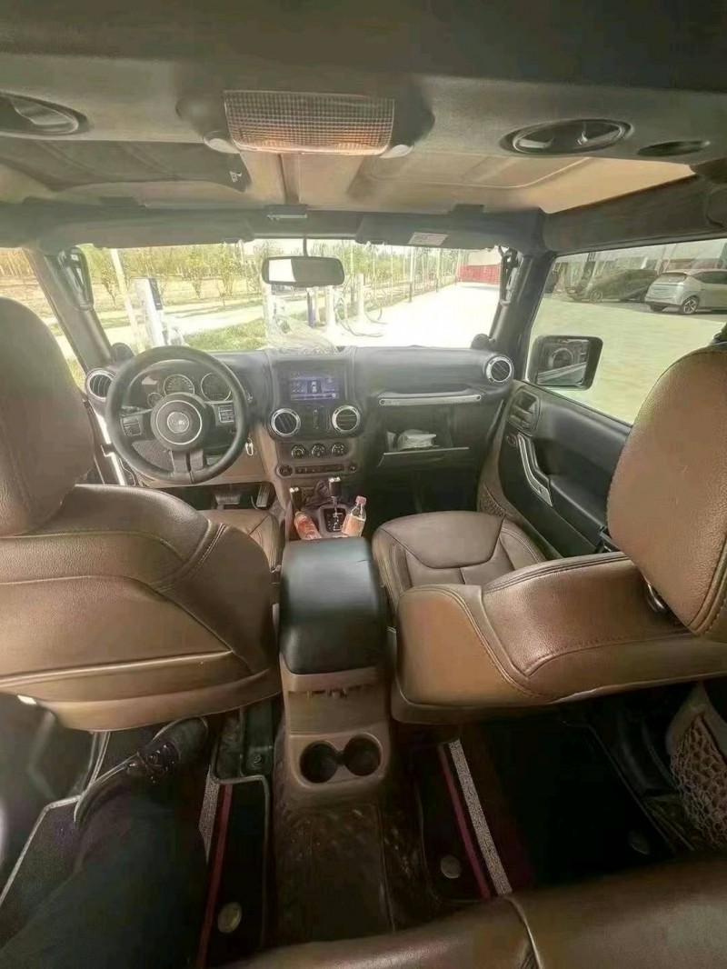 东营13年Jeep牧马人8