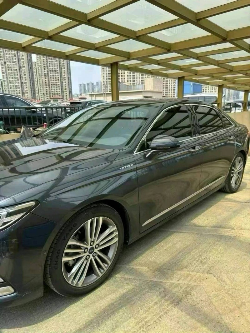 常州20年福特金牛座2