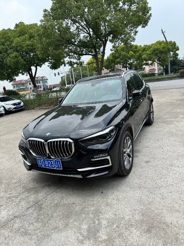 上海21年寶馬X52