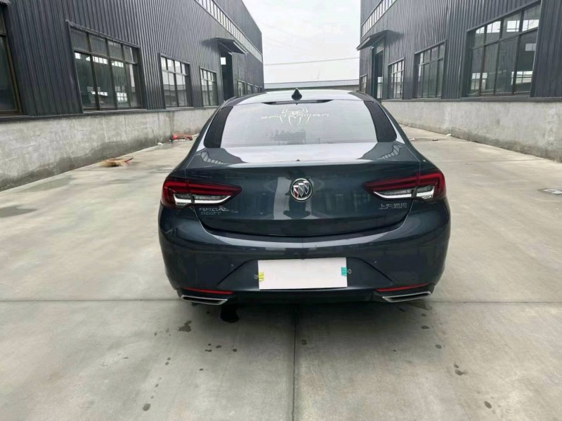 徐州21年别克君威5