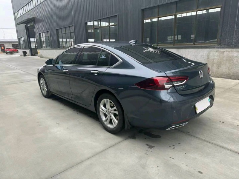 徐州21年别克君威6