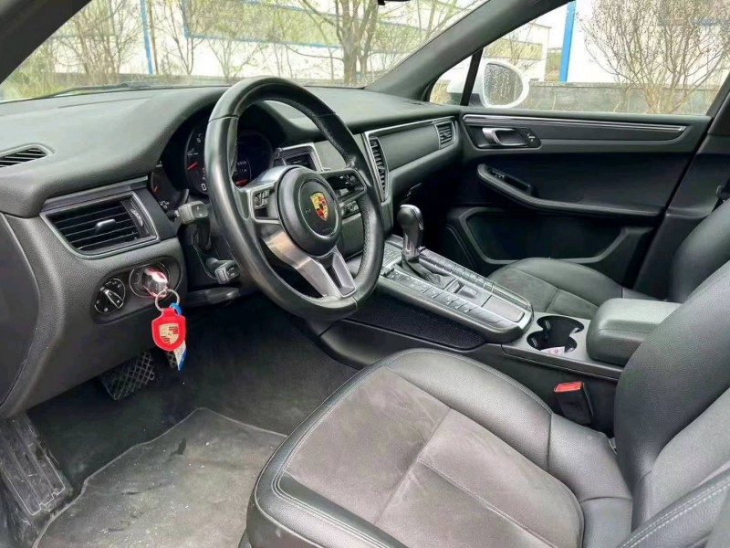 青岛18年保时捷Macan6