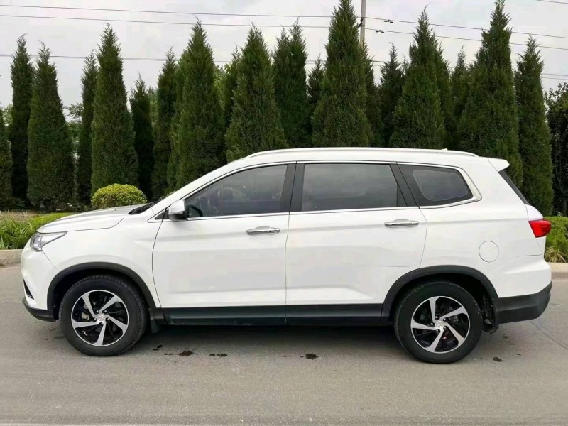 烟台18年北汽幻速S73