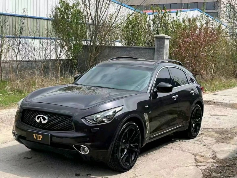 青島17年英菲尼迪QX702