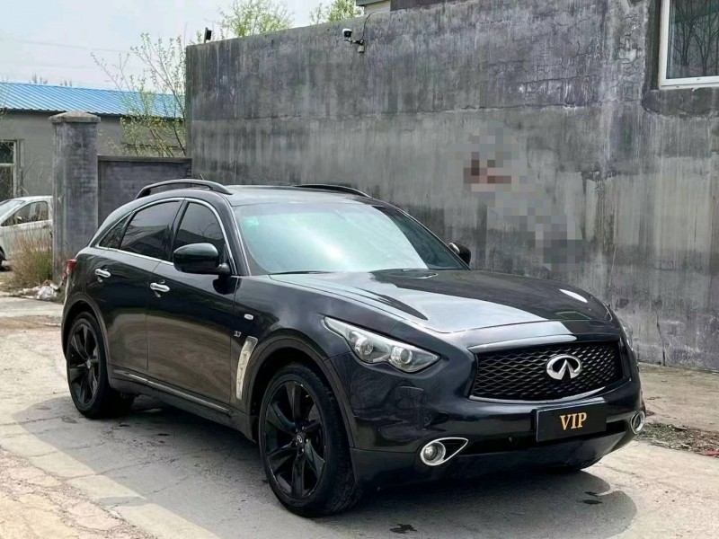 青島17年英菲尼迪QX703
