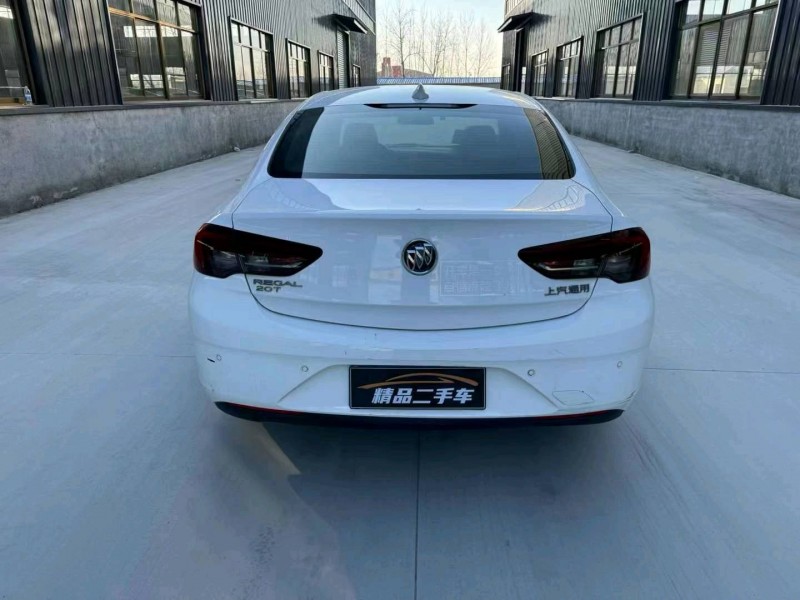 徐州19年别克君威5