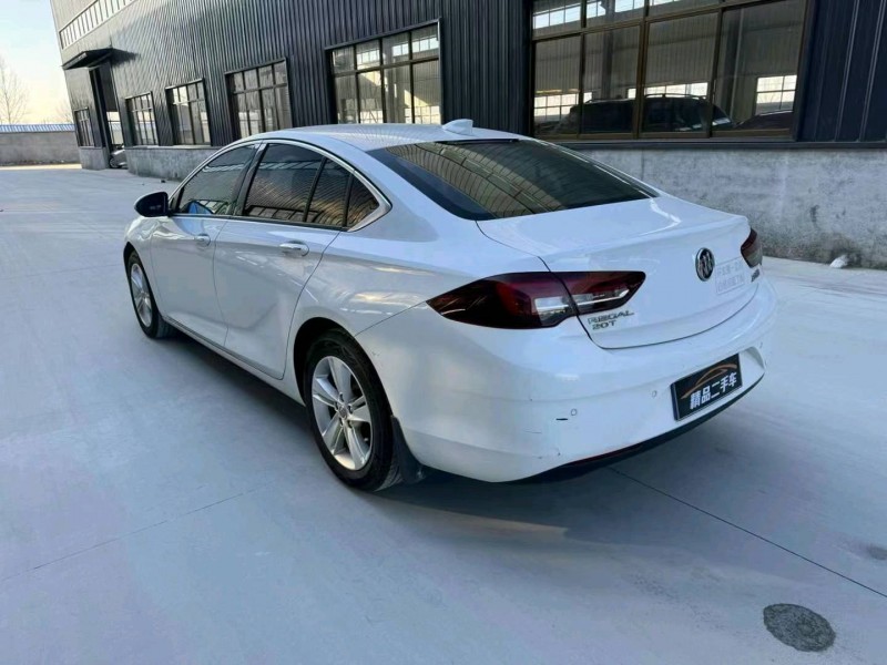 徐州19年别克君威6