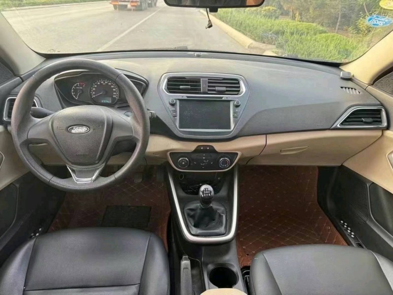 东营18年福特福睿斯5