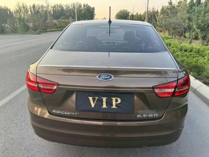 东营18年福特福睿斯7