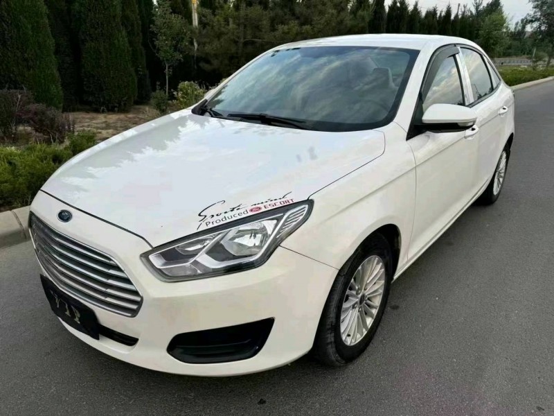 聊城17年福特福睿斯3