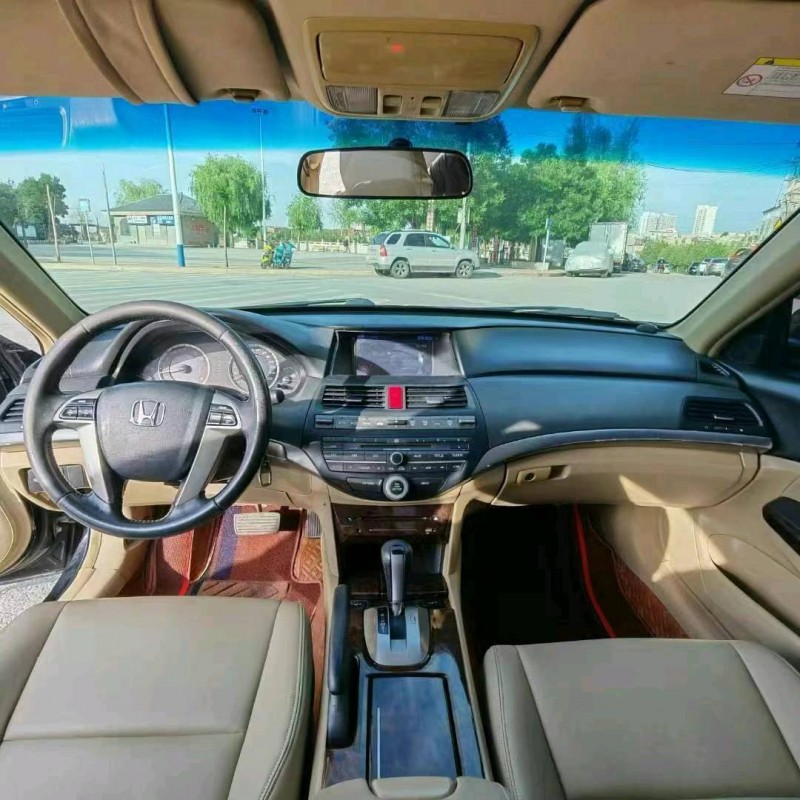 苏州09年本田雅阁7