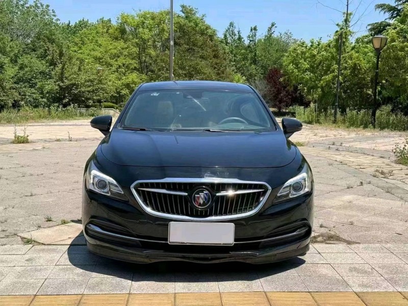 聊城17年别克君越1