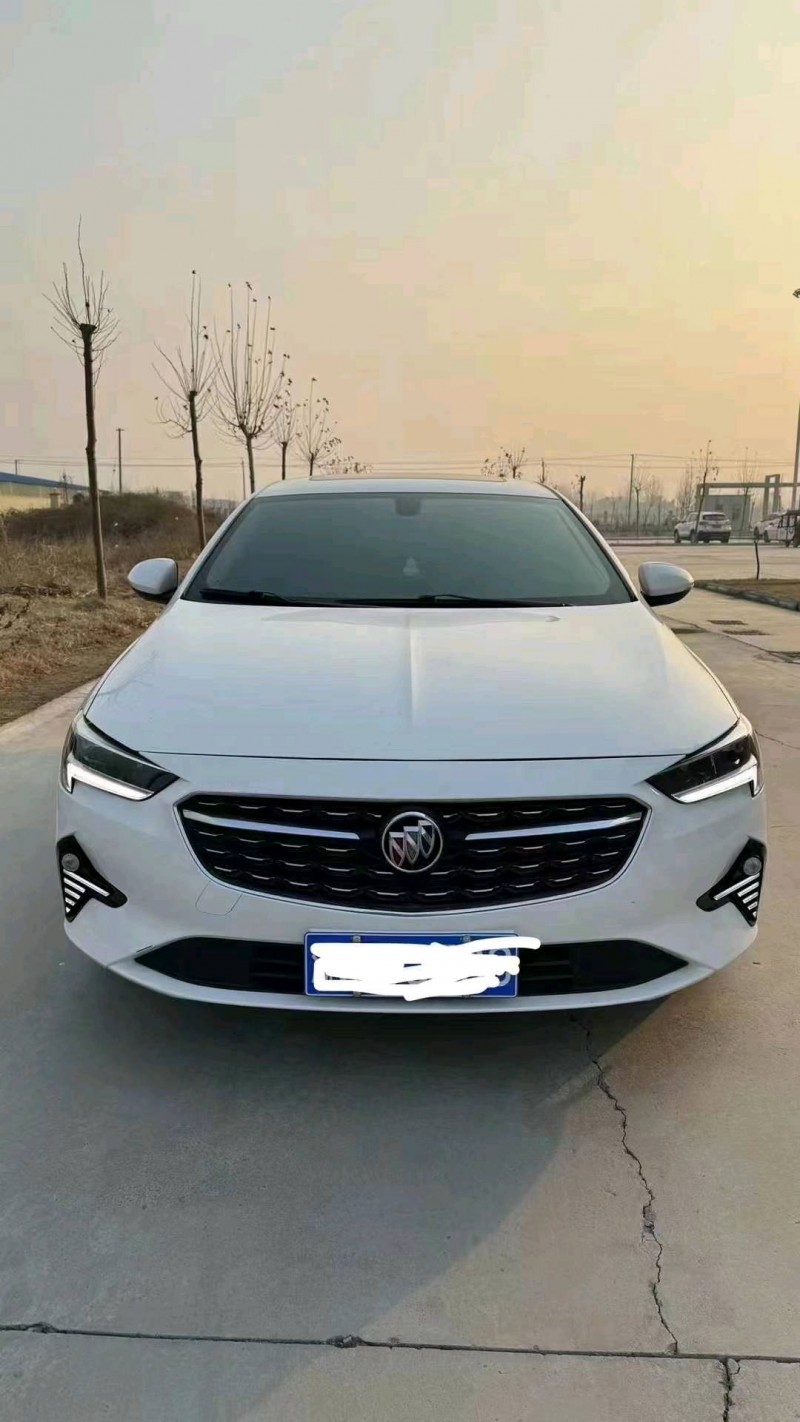 菏泽21年别克君威1