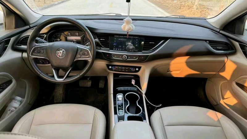 菏泽21年别克君威5