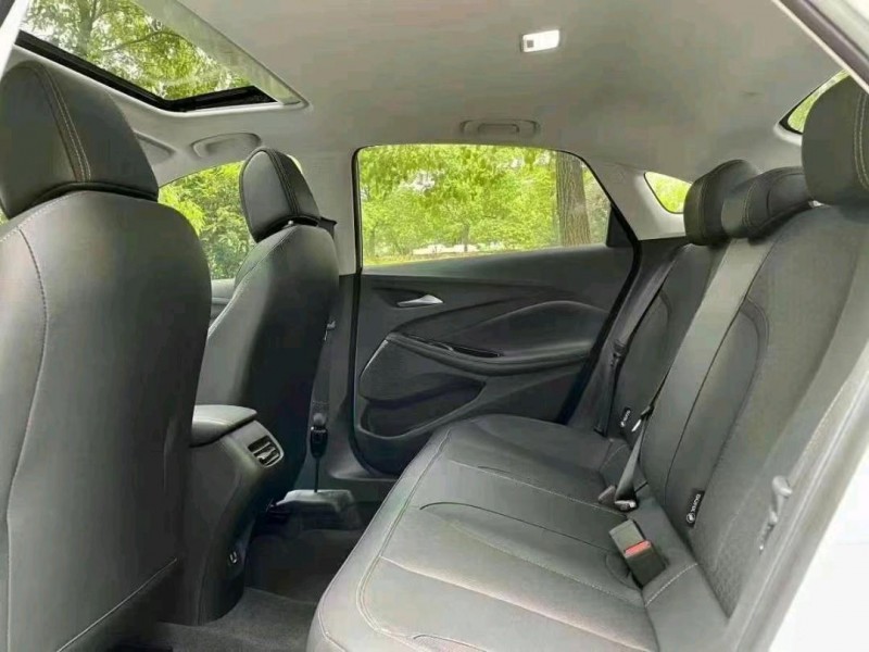 苏州23年别克威朗6