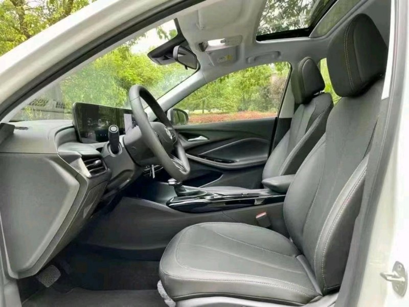 苏州23年别克威朗8