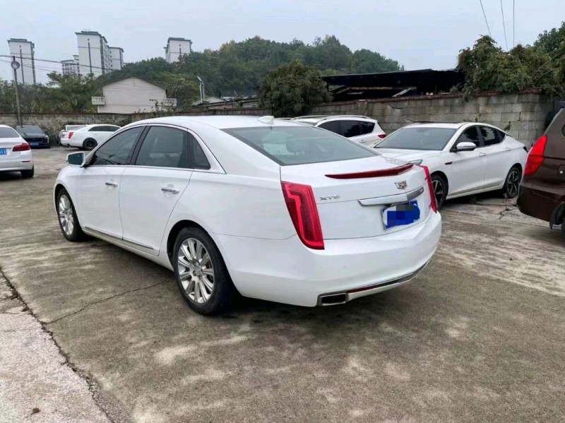 佛山17年凯迪拉克XTS7