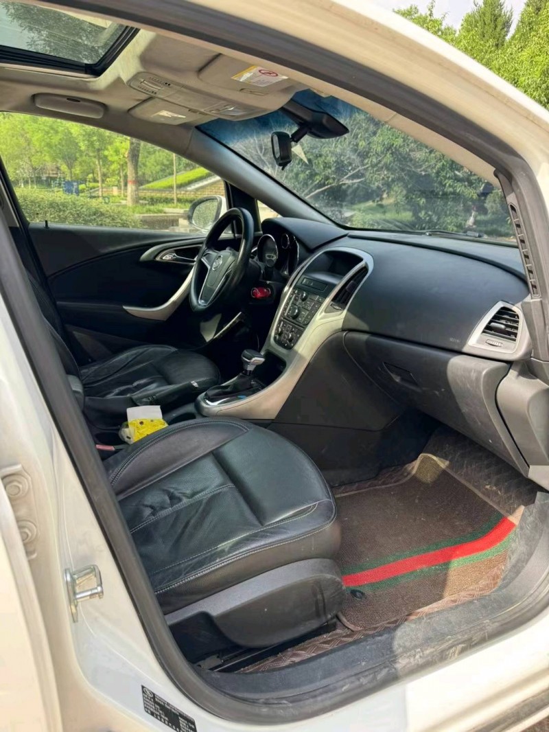 邢台12年别克英朗GT5