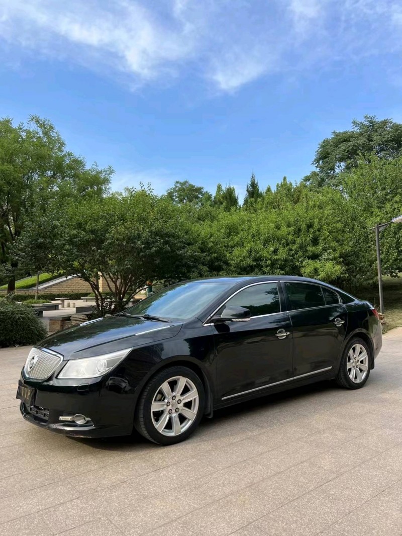 邢台13年别克君越2