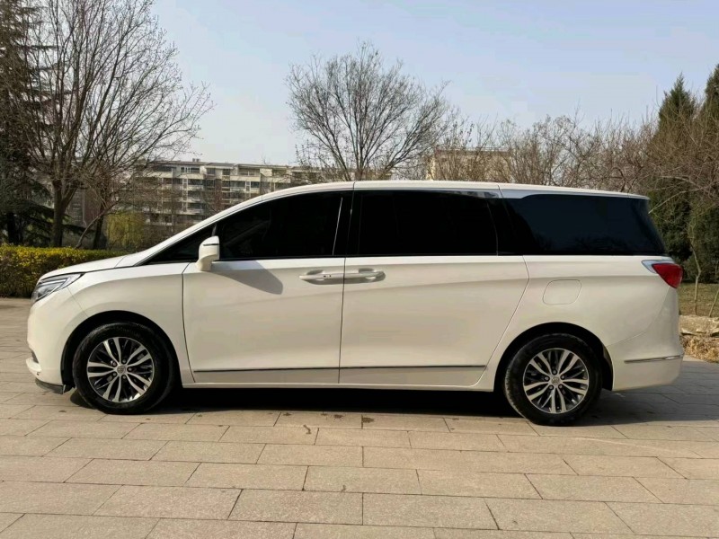 邢台17年别克GL88