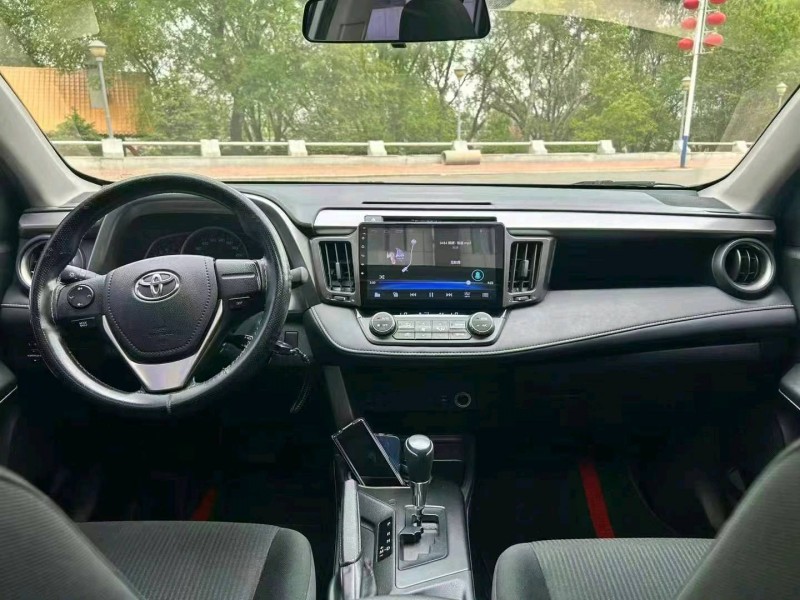 吉林19年豐田RAV44