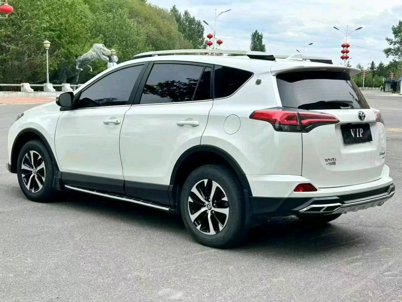吉林19年豐田RAV48