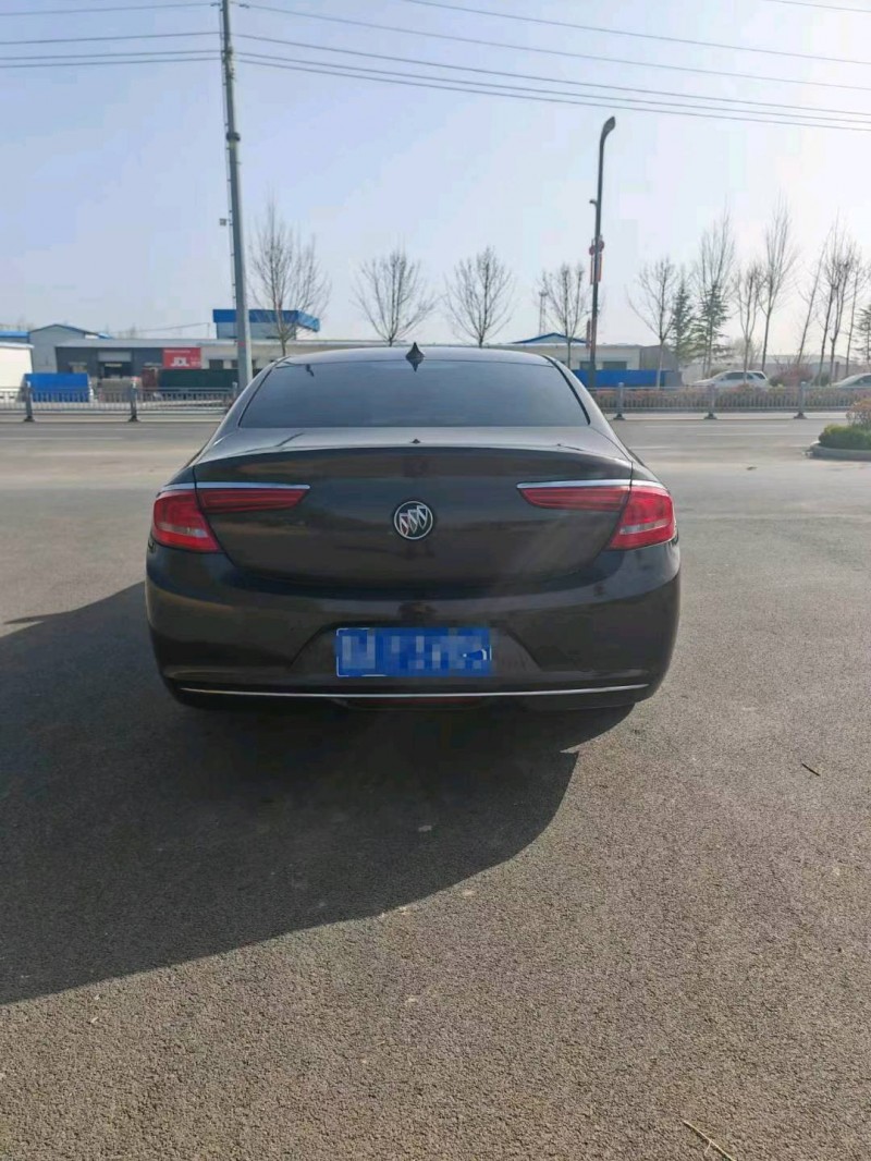 聊城16年别克君越9