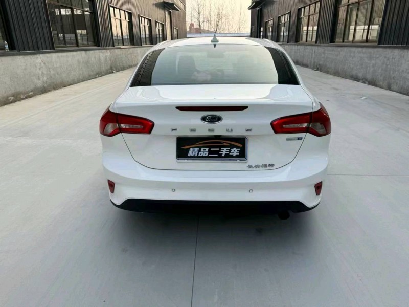 徐州19年福特福克斯5