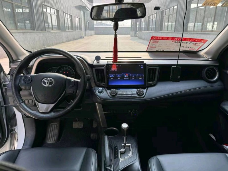 徐州14年丰田RAV48