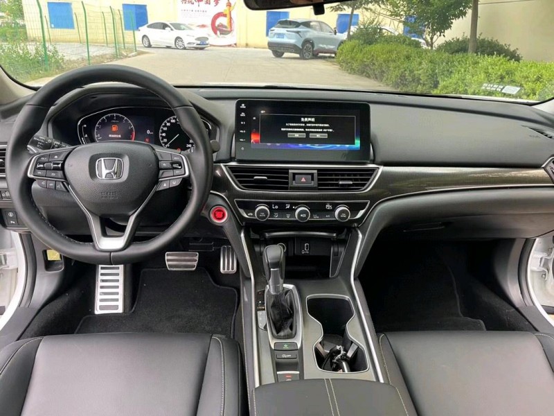 徐州23年本田雅阁8