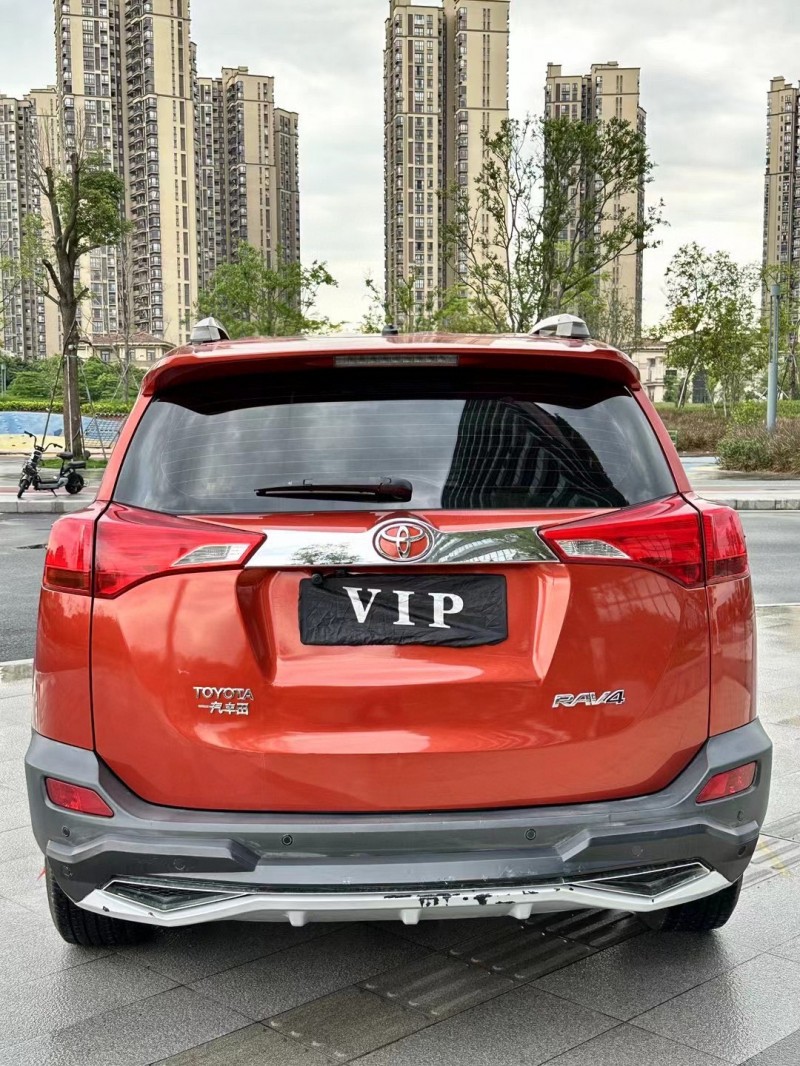东莞14年丰田RAV49